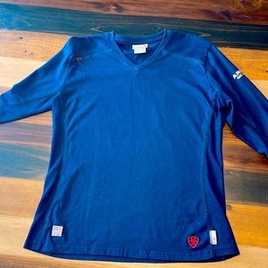 Ariat FR AC Crew Top *only worn once in an office never in the field
